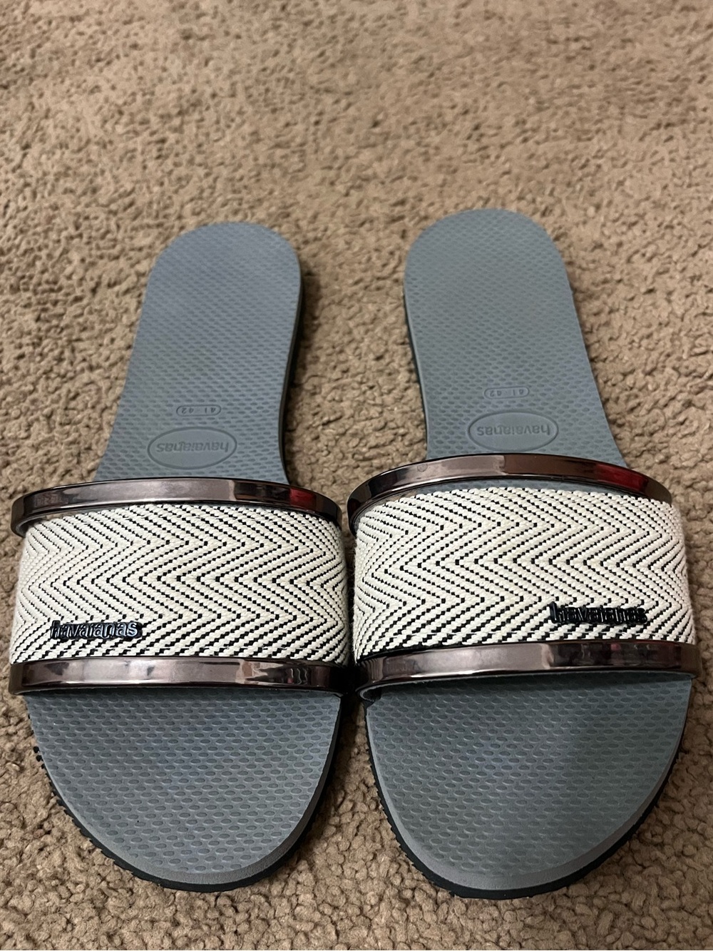 Havaianas Trancoso White Chevron Slide Sandals